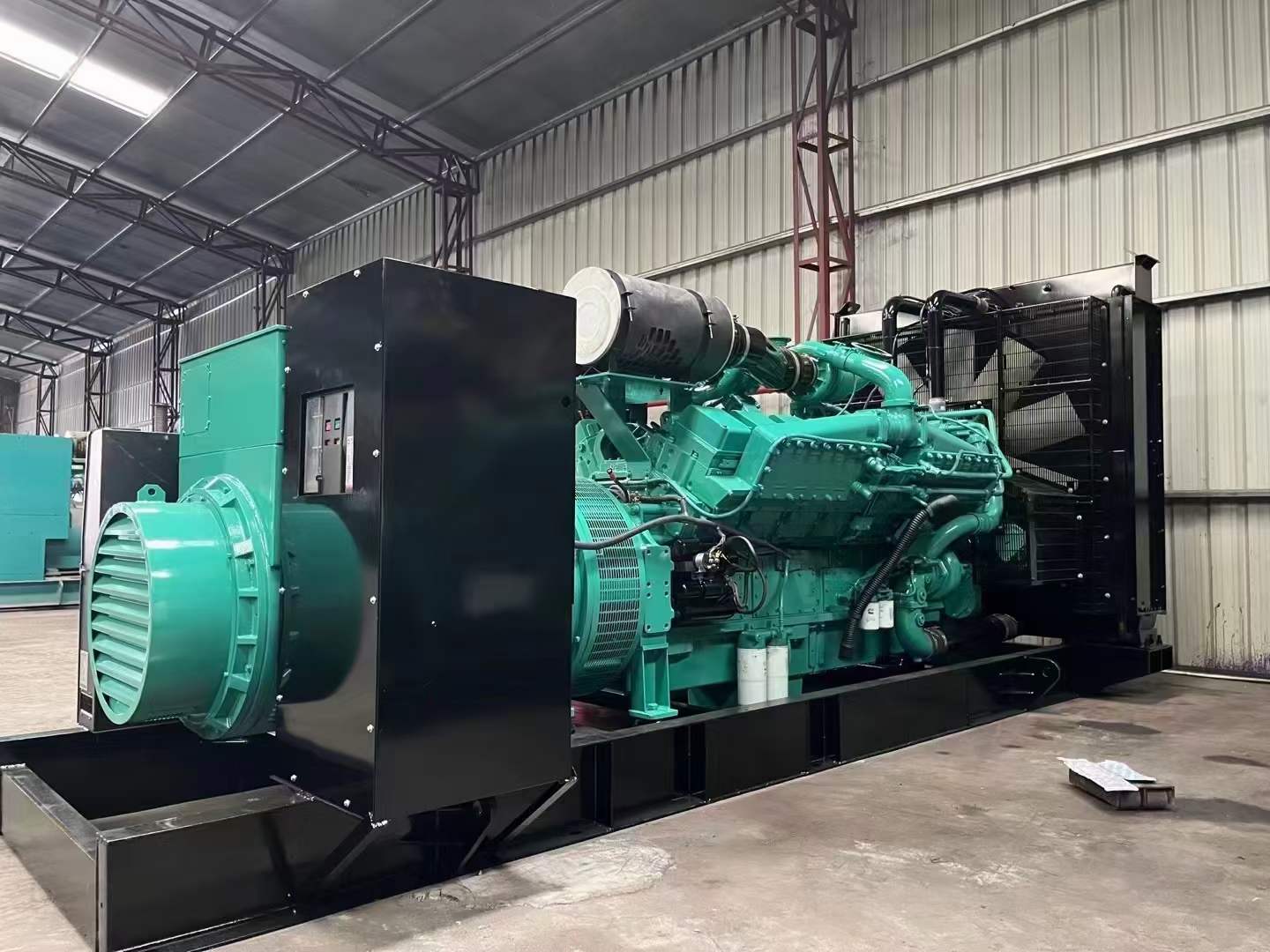 良庆如何降低 800kW 柴油发电机输出电流的波动?